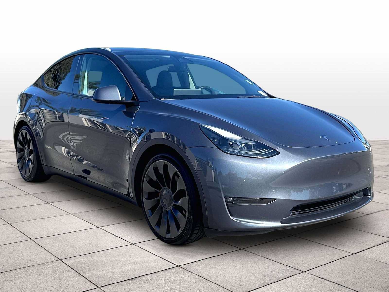 Used 2023 Tesla Model Y Performance AWD/4WD image 2