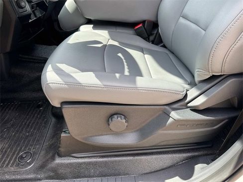 New 2025 Ford F350 XL w/ XL Chrome Package image 15