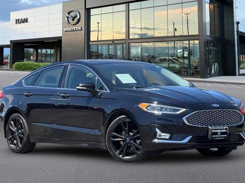 Used 2019 Ford Fusion Titanium AWD/4WD image 2