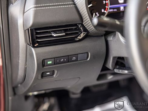 Used 2024 Nissan Sentra SV FWD image 20