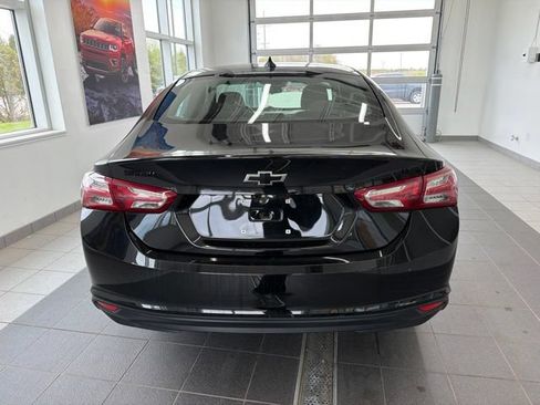 Used 2023 Chevrolet Malibu LT w/ Midnight Edition FWD image 4