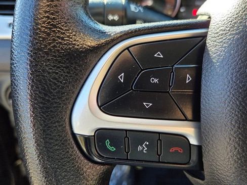 Used 2018 Jeep Compass Sport image 29