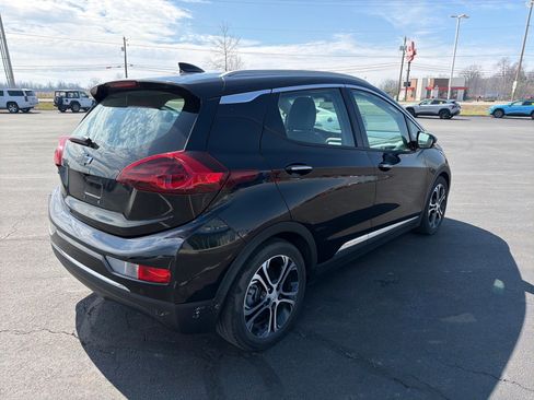 Used 2018 Chevrolet Bolt Premier w/ Driver Confidence II Package image 4