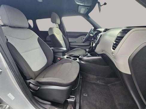 Used 2019 Kia Soul w/ Option Group 020 image 15