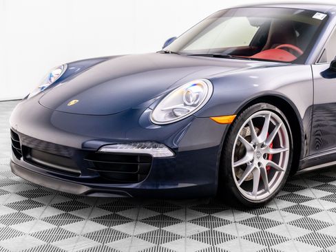 Used 2015 Porsche 911 Carrera 4S AWD/4WD image 30