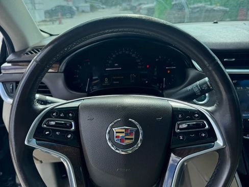 Used 2013 Cadillac XTS Luxury w/ Driver Awareness Package image 13