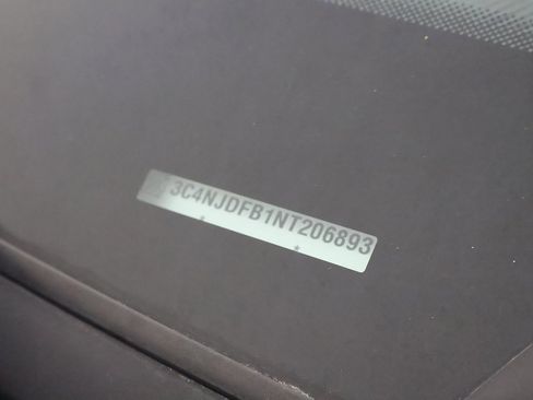 Used 2022 Jeep Compass Latitude image 48