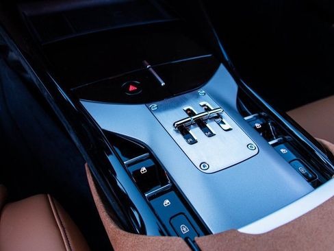 Certified 2024 Ferrari Purosangue AWD/4WD image 5