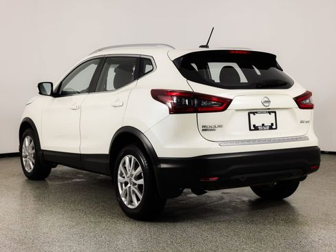Used 2021 Nissan Rogue Sport SV image 7