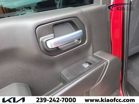 Used 2020 Chevrolet Silverado 1500 Custom w/ Custom Value Package RWD image 13
