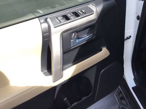 Used 2022 Toyota 4Runner SR5 Premium image 11