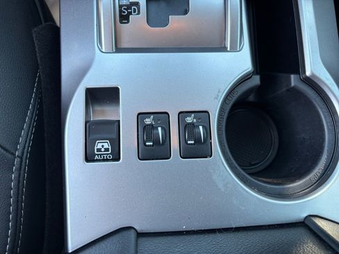 Used 2022 Toyota 4Runner SR5 Premium image 38