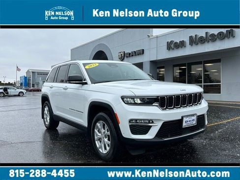 Used 2023 Jeep Grand Cherokee Limited w/ Luxury Tech Group II AWD/4WD image 1