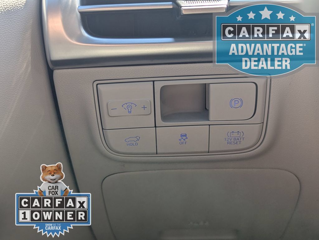 Used 2025 Hyundai Tucson Limited AWD/4WD image 14