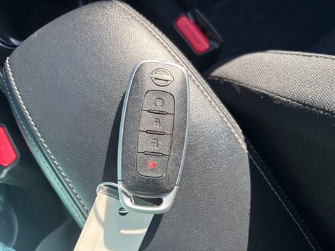 Used 2024 Nissan Kicks SV image 21