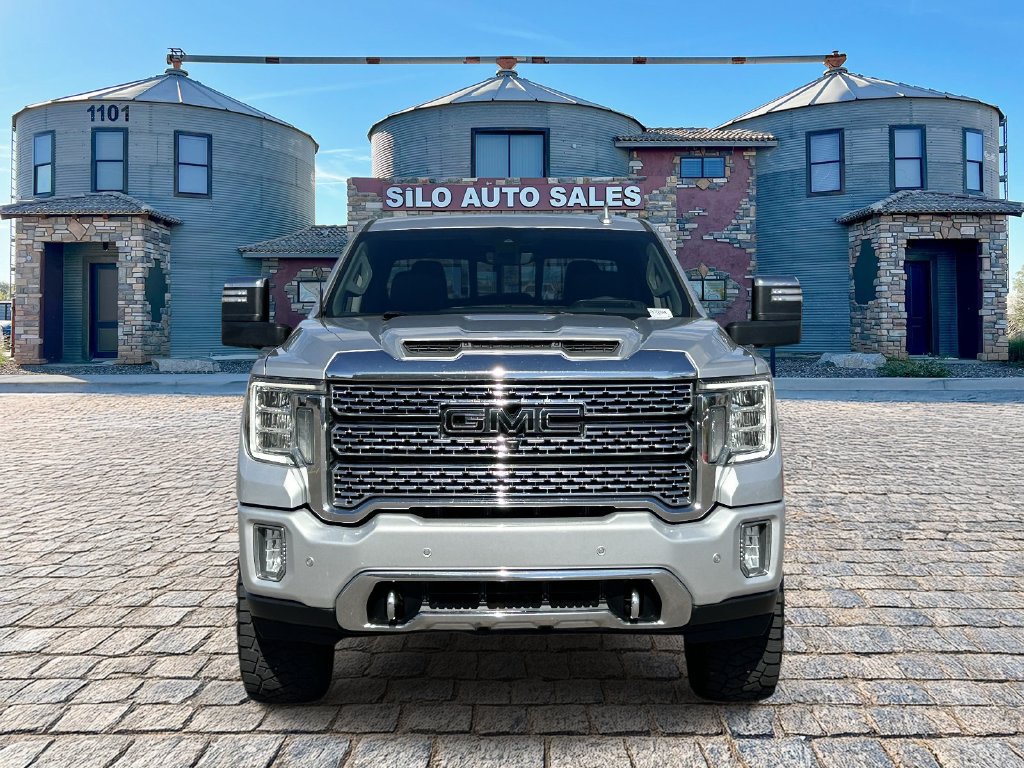 Used 2021 GMC Sierra 3500 Denali w/ Technology Package AWD/4WD image 8