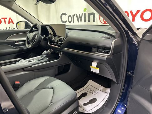 Used 2026 Toyota Grand Highlander AWD image 10