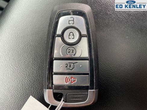 Used 2022 Ford Explorer XLT w/ Equipment Group 202A image 14