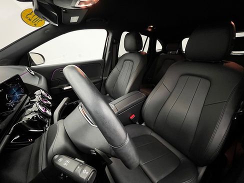 Used 2023 Mercedes-Benz GLA 250 4MATIC image 21