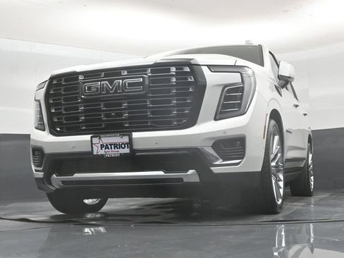 Used 2025 GMC Yukon Denali Ultimate AWD/4WD image 55