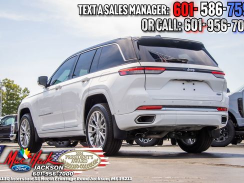 Used 2023 Jeep Grand Cherokee Summit w/ Adv Protech Group IV RWD image 5