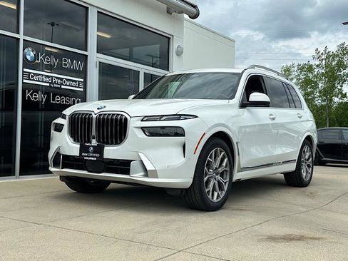 Certified 2025 BMW X7 xDrive40i w/ Executive Package AWD/4WD image 3