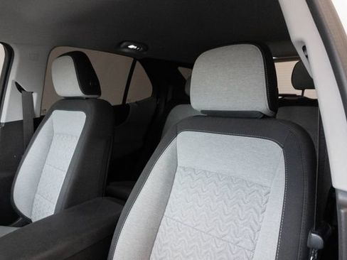 Used 2024 Chevrolet Equinox LS FWD image 15