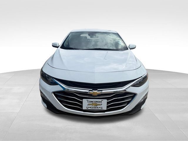 Used 2025 Chevrolet Malibu LT FWD image 9