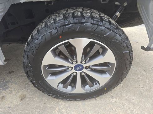 Used 2019 Ford F150 XL w/ Equipment Group 101A Mid AWD/4WD image 29
