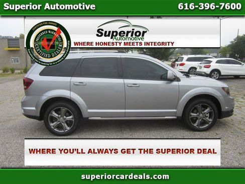 Used 2017 Dodge Journey Crossroad FWD image 1