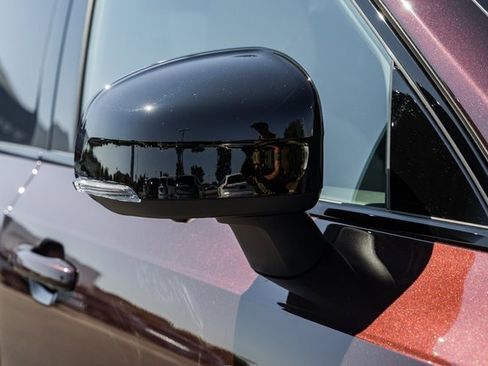 New 2026 Volvo XC90 B6 Ultra w/ Lounge Package image 14