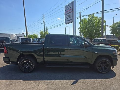 New 2026 RAM 1500 Express AWD/4WD image 2
