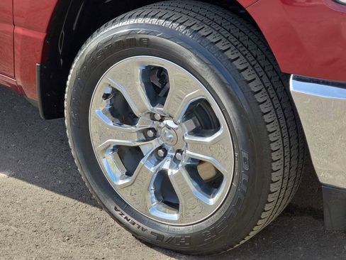 Used 2021 RAM 1500 Big Horn image 12