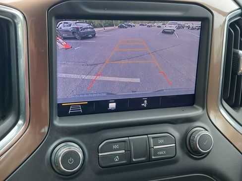 Used 2019 Chevrolet Silverado 1500 High Country AWD/4WD image 13