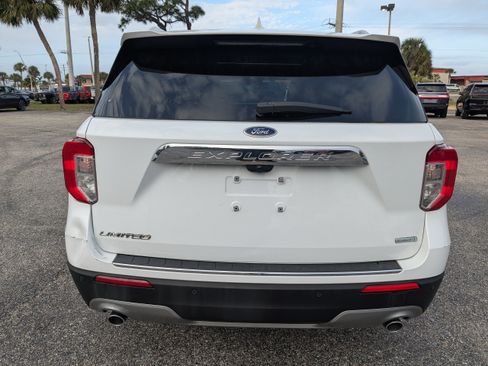 Used 2020 Ford Explorer Limited RWD image 5