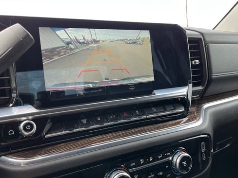 Used 2024 GMC Sierra 3500 SLE w/ SLE Convenience Package image 41