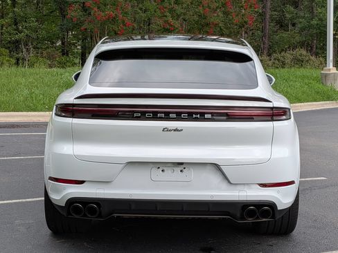 Certified 2026 Porsche Cayenne Turbo AWD/4WD image 23