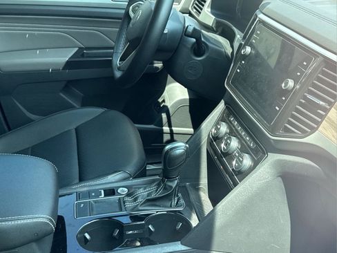 Used 2021 Volkswagen Atlas SEL FWD image 21
