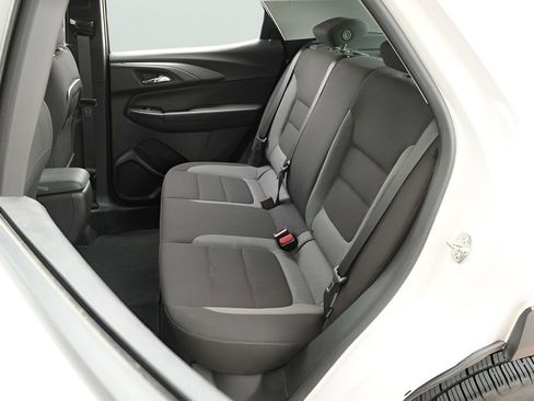 Used 2024 Chevrolet TrailBlazer LS w/ LS Confidence Package FWD image 20