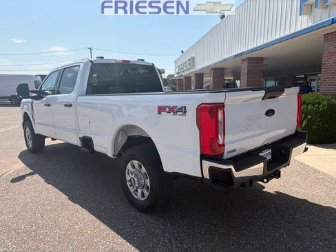 Used 2024 Ford F350 XLT w/ FX4 Off-Road Package AWD/4WD image 3