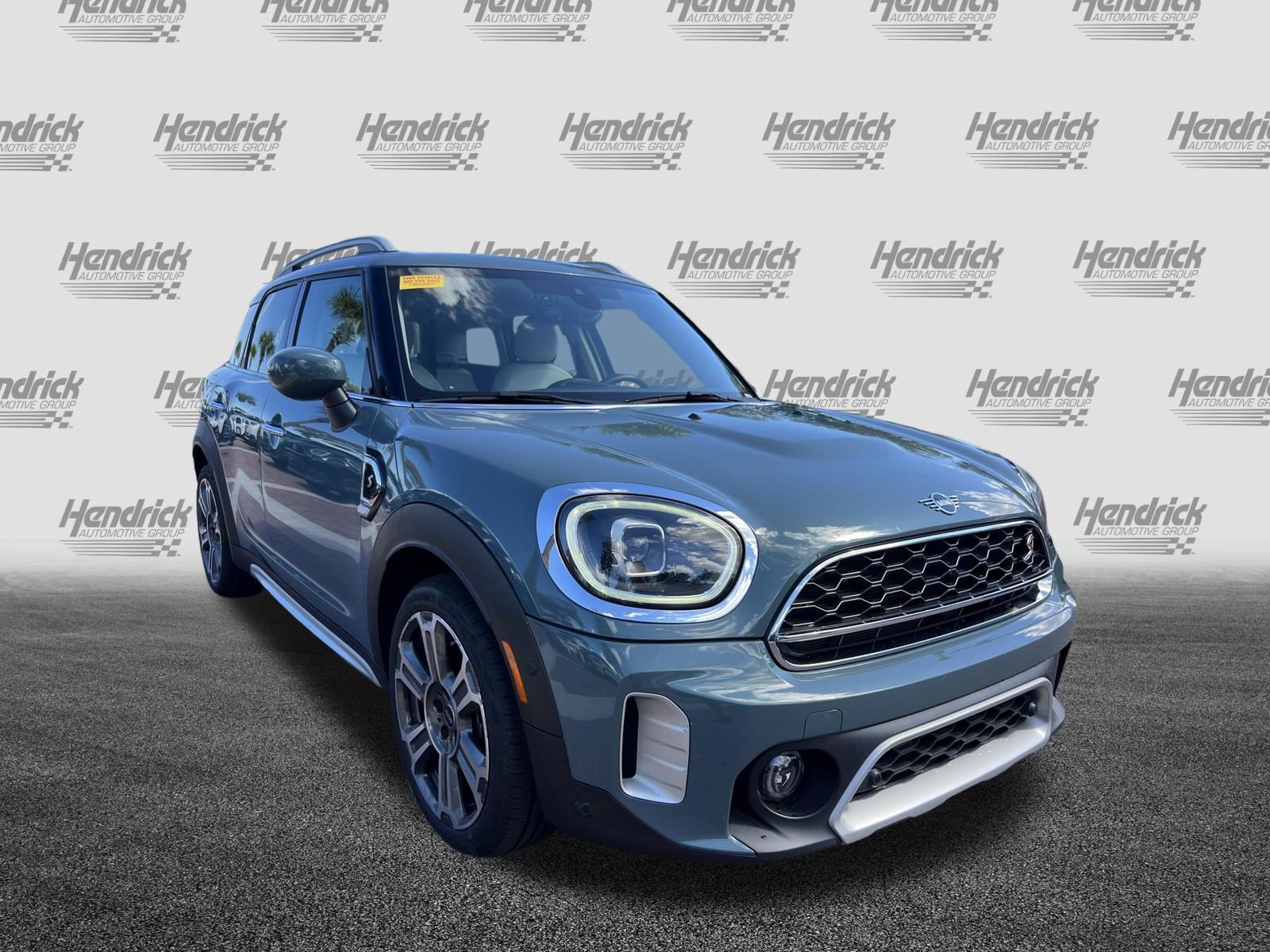 Used 2024 MINI Cooper Countryman S FWD image 2