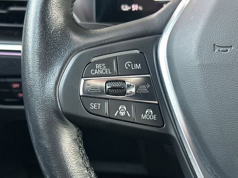 Used 2023 BMW i4 eDrive40 image 29