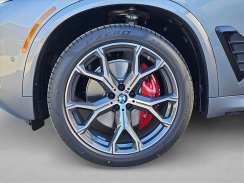 New 2026 BMW X5 sDrive40i w/ M Sport Package image 9