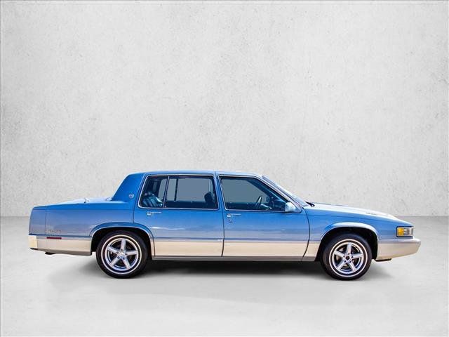 Used 1989 Cadillac De Ville Sedan FWD image 4