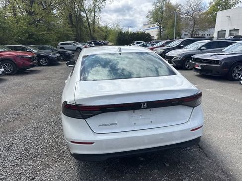 Used 2023 Honda Accord EX image 28