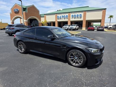 Used 2018 BMW M4 Coupe image 2