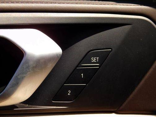 Used 2019 BMW X5 xDrive40i w/ Premium Package 2 AWD/4WD image 18