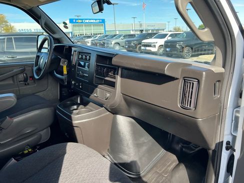Used 2024 Chevrolet Express 2500 w/ Driver Convenience Package image 28