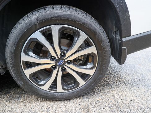 Used 2023 Subaru Forester Limited AWD/4WD image 12