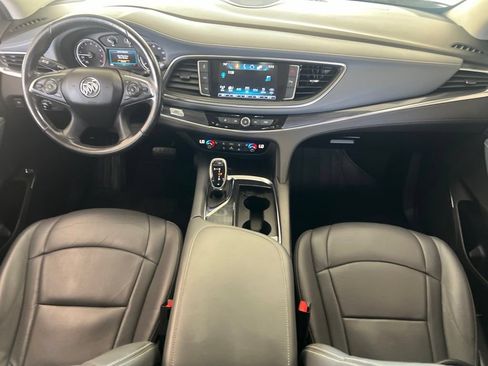 Used 2018 Buick Enclave Essence w/ Trailering Package AWD/4WD image 17
